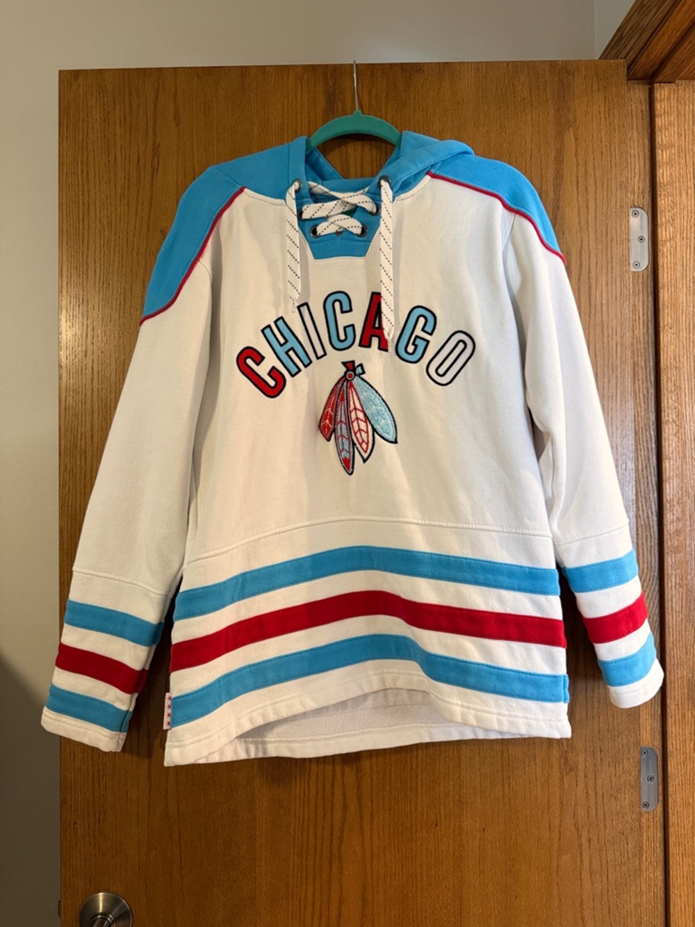 NHL Chicago Blackhawks White Pullover Hoodie